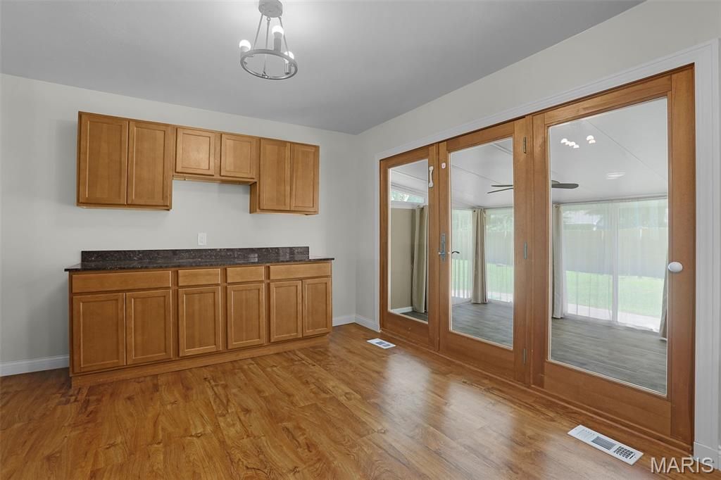 Image 10 of property listing at 1217 E Nicholas Street, Carlinville, IL 62626