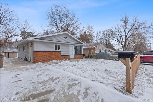 414 Kenilworth Avenue, Pontiac, MI 48342