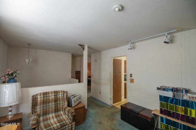 24-26 E Dillenbeck Drive, Guilderland, NY 12303