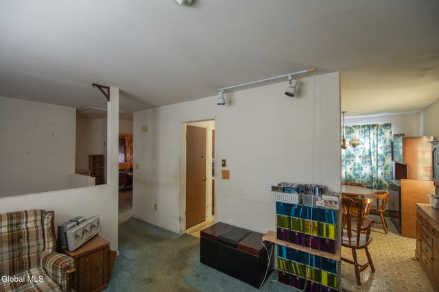 24-26 E Dillenbeck Drive, Guilderland, NY 12303