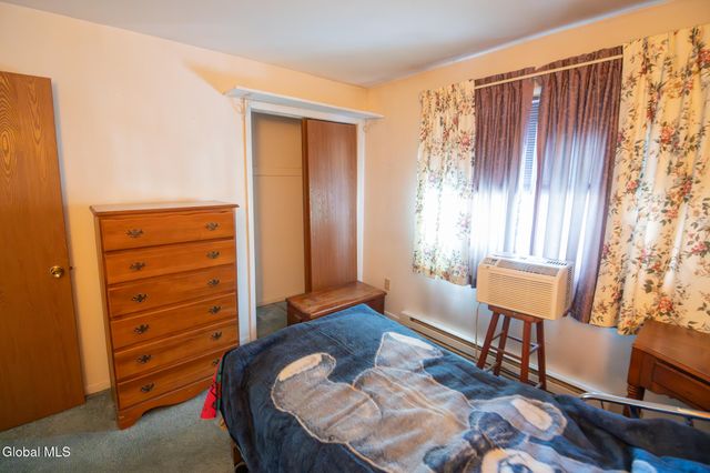 24-26 E Dillenbeck Drive, Guilderland, NY 12303