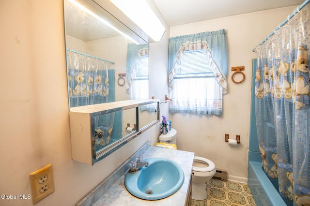 24-26 E Dillenbeck Drive, Guilderland, NY 12303