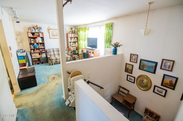 24-26 E Dillenbeck Drive, Guilderland, NY 12303