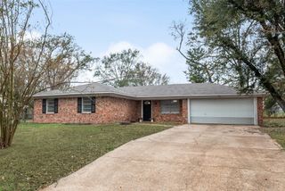 377 Nichols Drive, Canton, TX 75103