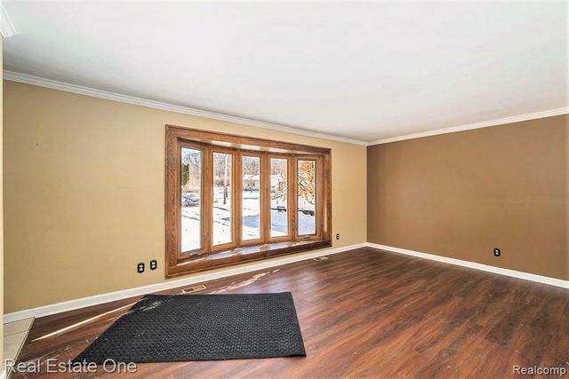 11422 Skyline Drive, Fenton, MI 48430