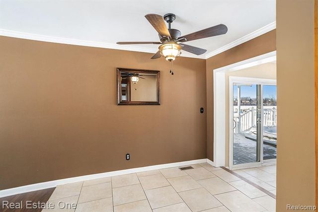 11422 Skyline Drive, Fenton, MI 48430