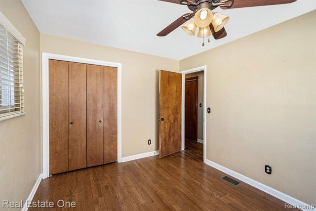 11422 Skyline Drive, Fenton, MI 48430