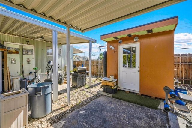 10888 West Drive 3, Morongo Valley, CA 92256