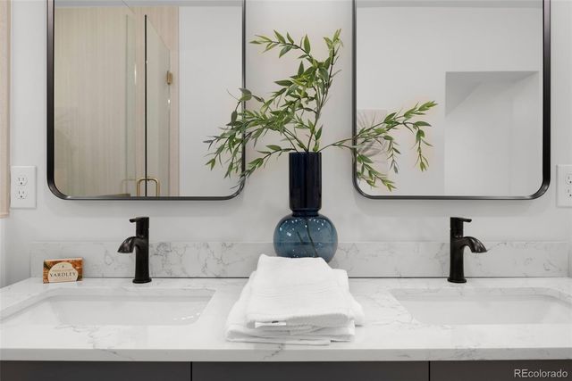 2849 N Vine Street, Denver, CO 80205