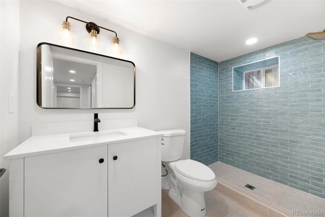 2849 N Vine Street, Denver, CO 80205