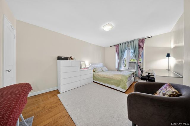 7008 165th Street, Fresh Meadows, NY 11365