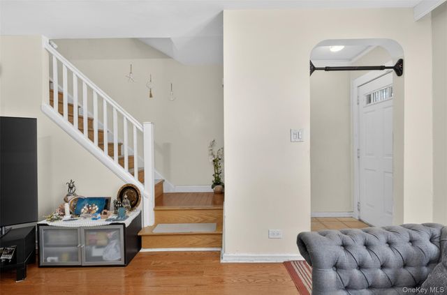 7008 165th Street, Fresh Meadows, NY 11365