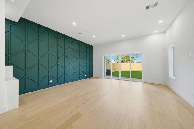 1229 Prince Street, Houston, TX 77008