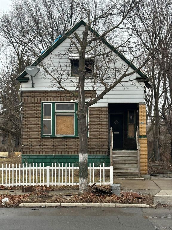 5659 Frontenac Avenue, Detroit, MI 48211