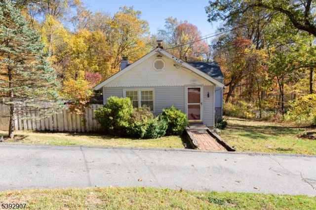 318 Germantown Rd, West Milford Twp., NJ 07480