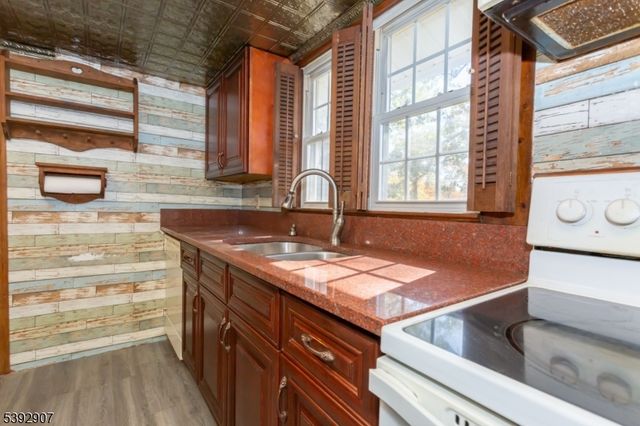 318 Germantown Rd, West Milford Twp., NJ 07480