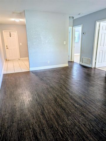 1500 NW 58th Terrace, Sunrise, FL 33313