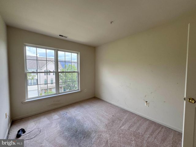 8239 BROOKTREE ST, Laurel, MD 20724