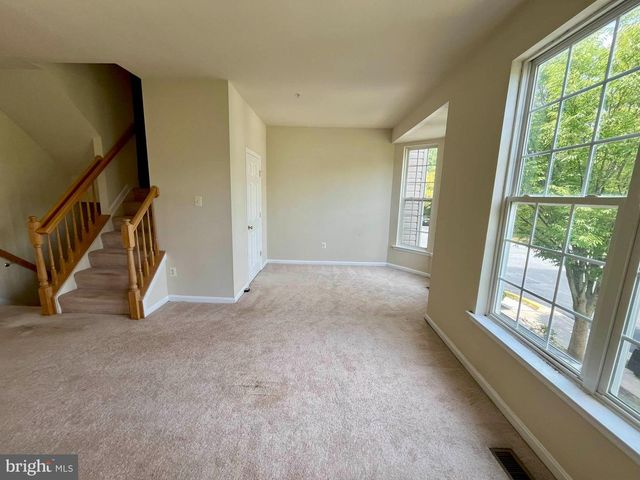 8239 BROOKTREE ST, Laurel, MD 20724