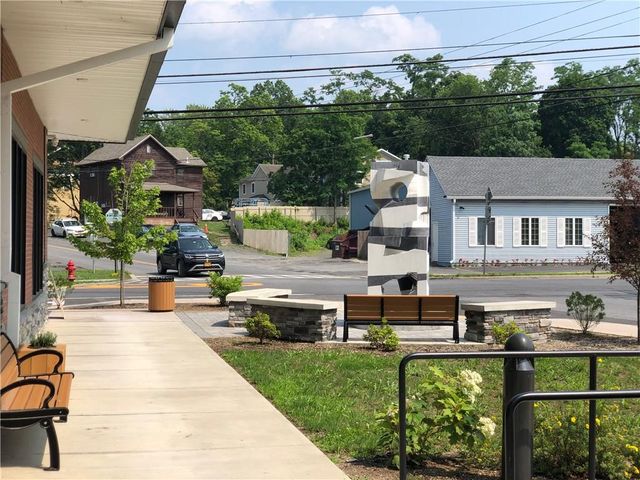 87 N Chestnut Street, New Paltz, NY 12561