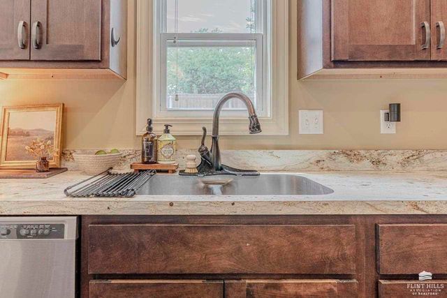 4319 Aspen Drive, Manhattan, KS 66502