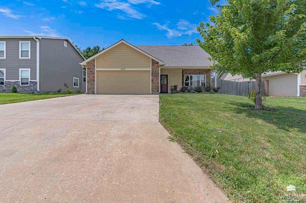 4319 Aspen Drive, Manhattan, KS 66502