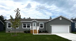 2759 Naples Court, Lapeer, MI 48446