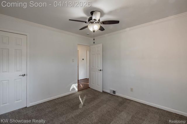 22705 RAYMOND Street, St. Clair Shores, MI 48082