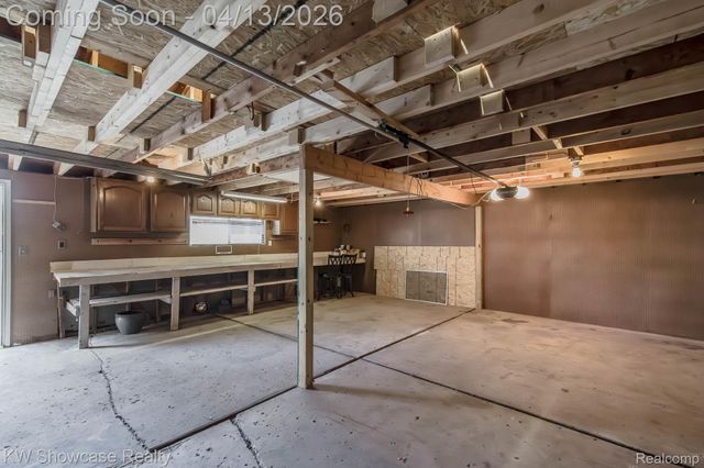 22705 RAYMOND Street, St. Clair Shores, MI 48082