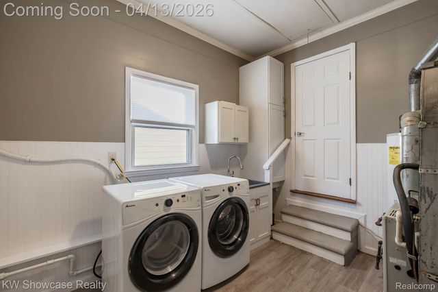 22705 RAYMOND Street, St. Clair Shores, MI 48082