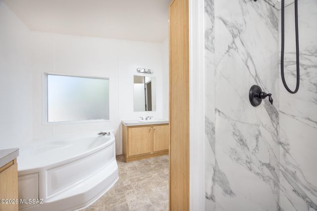 14029 E Race Horse Place, Vail, AZ 85641