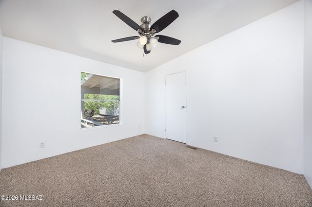 14029 E Race Horse Place, Vail, AZ 85641