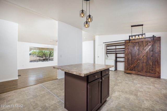 14029 E Race Horse Place, Vail, AZ 85641