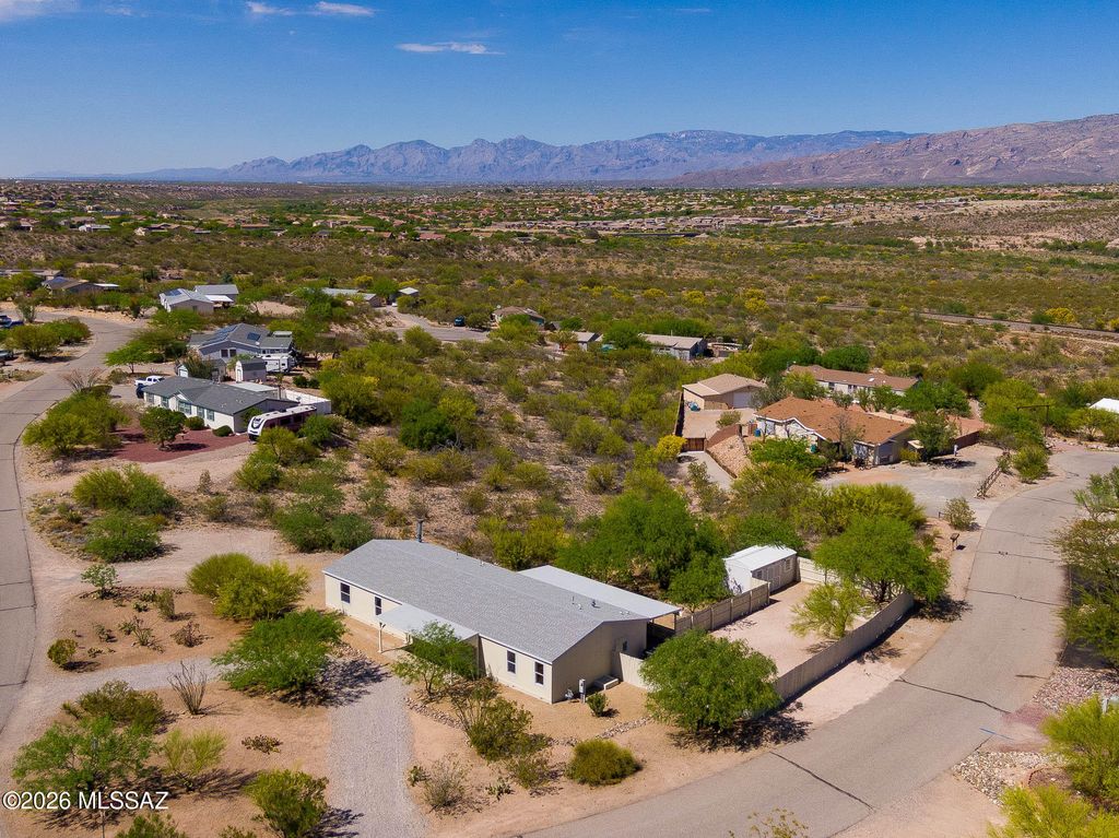 14029 E Race Horse Place, Vail, AZ 85641