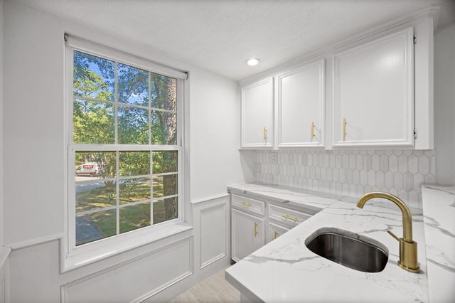 32 Mellow Leaf Court, The Woodlands, TX 77381