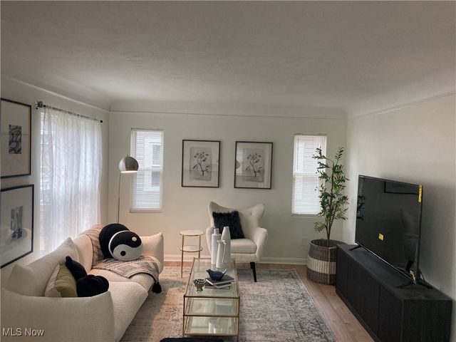 6907 Forest Avenue, Parma, OH 44129