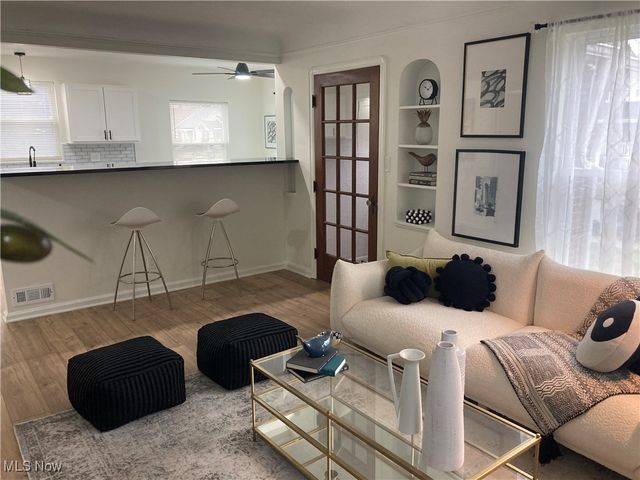 6907 Forest Avenue, Parma, OH 44129