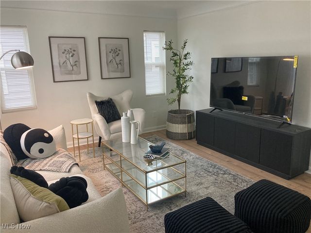 6907 Forest Avenue, Parma, OH 44129