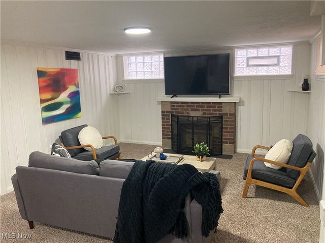 6907 Forest Avenue, Parma, OH 44129