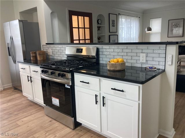 6907 Forest Avenue, Parma, OH 44129