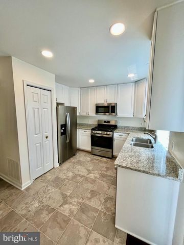 312 STALLION SQ NE, Leesburg, VA 20176