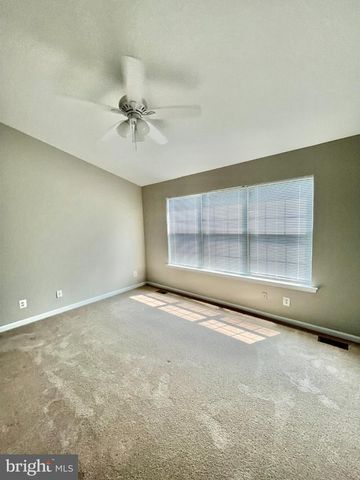 312 STALLION SQ NE, Leesburg, VA 20176