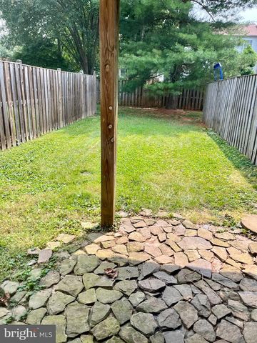 312 STALLION SQ NE, Leesburg, VA 20176