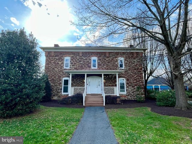 312 STALLION SQ NE, Leesburg, VA 20176