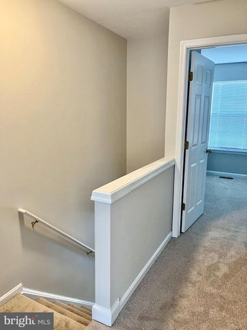 312 STALLION SQ NE, Leesburg, VA 20176