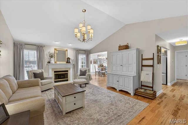 1158 White Pine Circle, Columbia, IL 62236