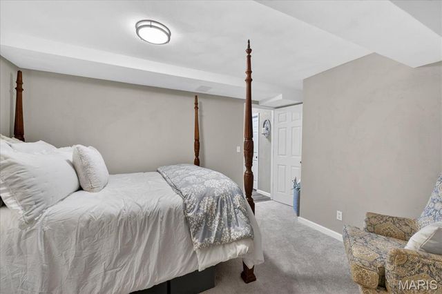 1158 White Pine Circle, Columbia, IL 62236