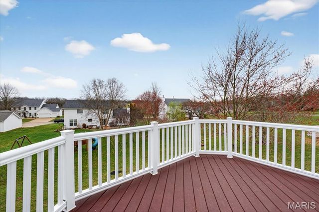 1158 White Pine Circle, Columbia, IL 62236