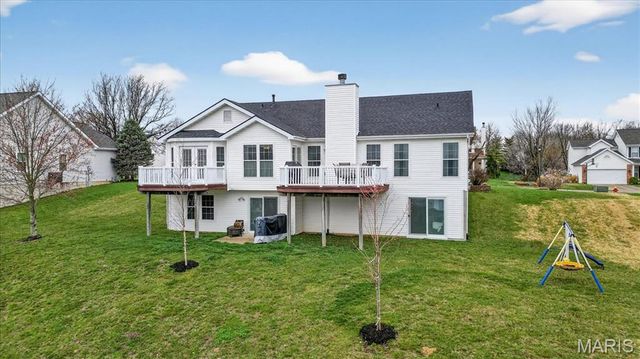 1158 White Pine Circle, Columbia, IL 62236