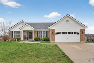 1158 White Pine Circle, Columbia, IL 62236